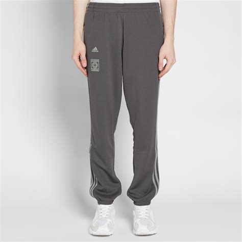 adidas yeezy calabasas track pant.